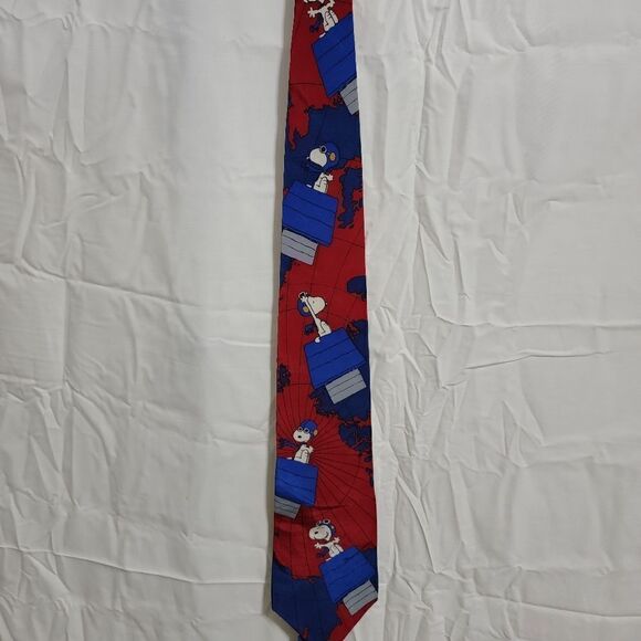 Peanuts tie  - Picture 1 of 4